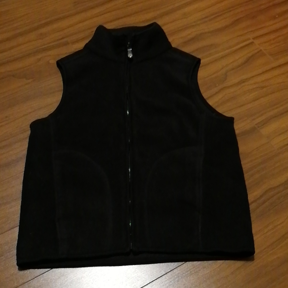 (3/$13) VGUC black fleece vest